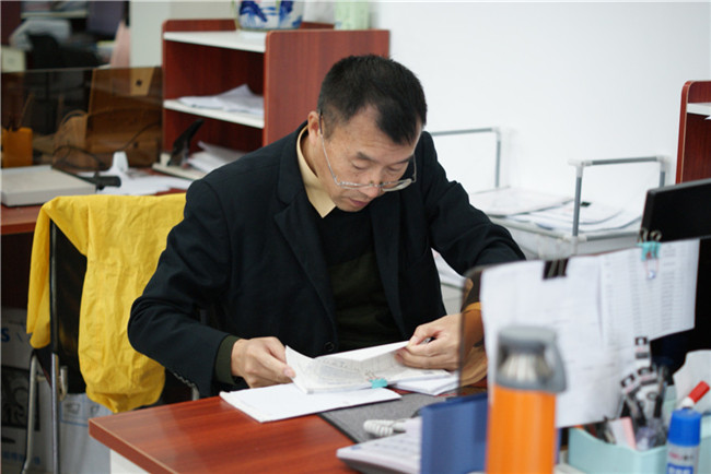 �T���L��